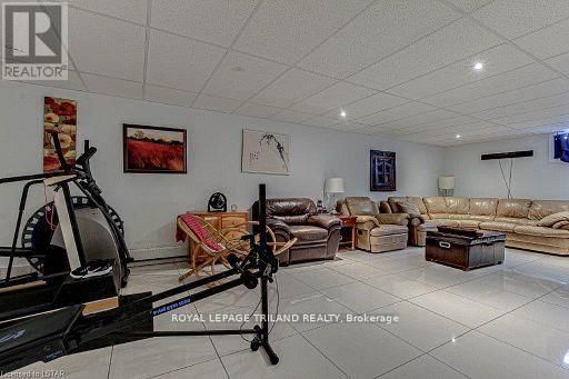 1281 SCOTLAND DRIVE Image 16