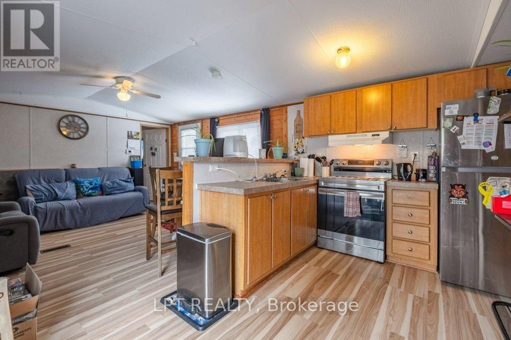 19 - 5633 BATH ROAD Image 6