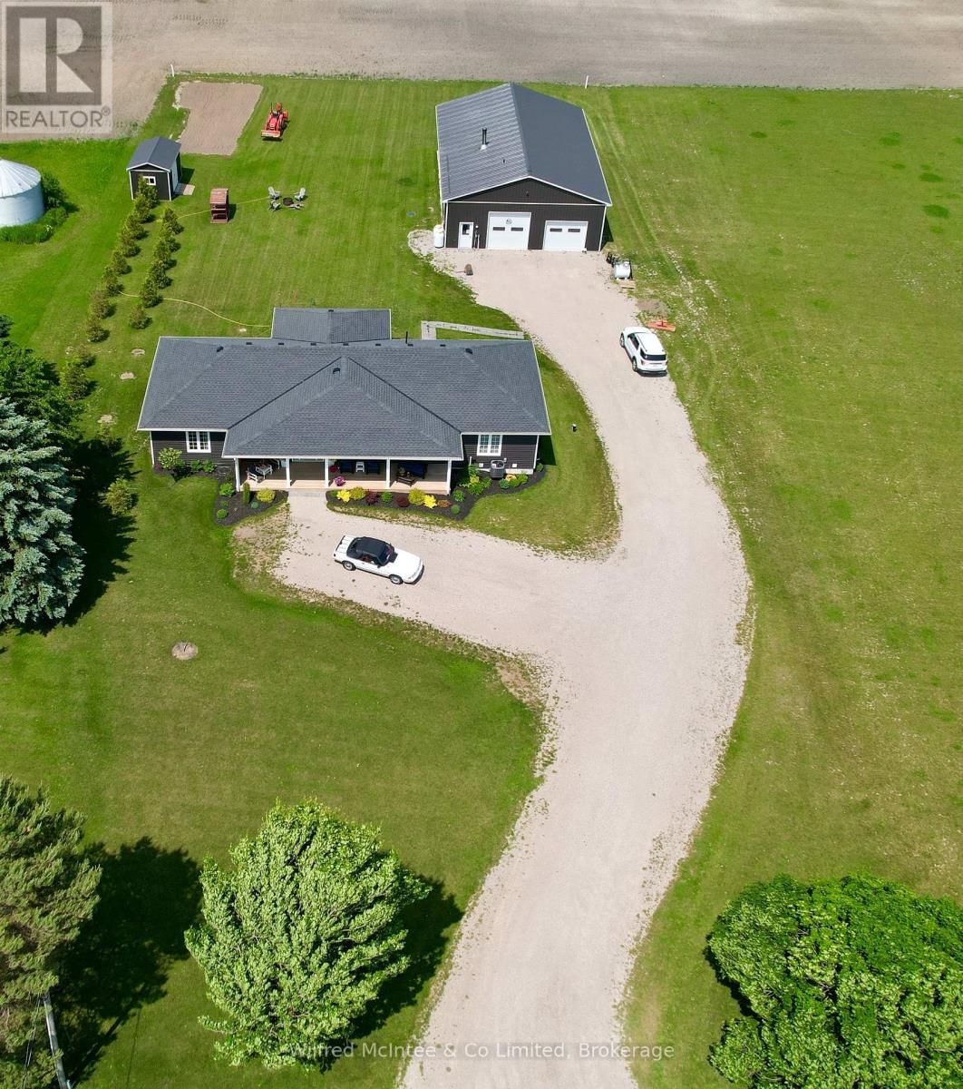 422 HAYES LAKE AVENUE Image 1
