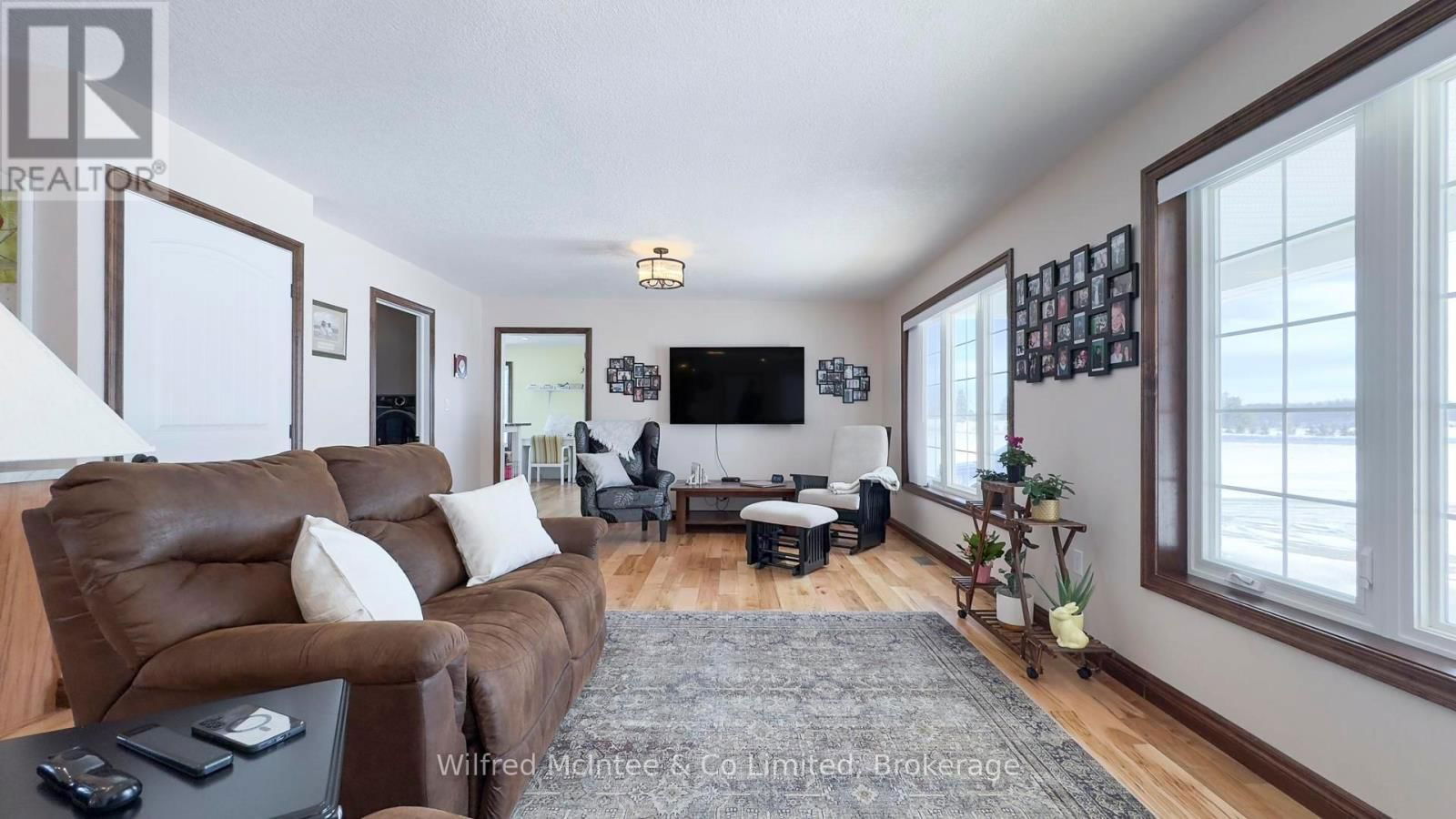 422 HAYES LAKE AVENUE Image 17