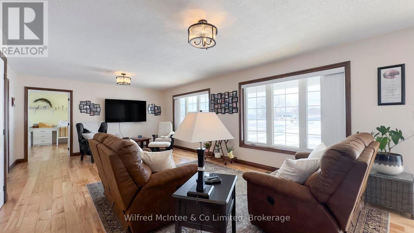 422 HAYES LAKE AVENUE Image 18