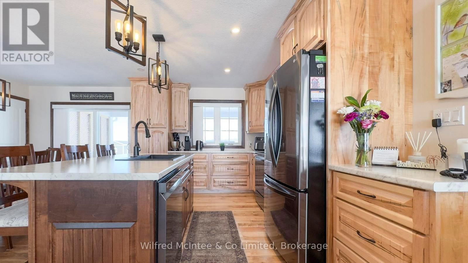 422 HAYES LAKE AVENUE Image 21