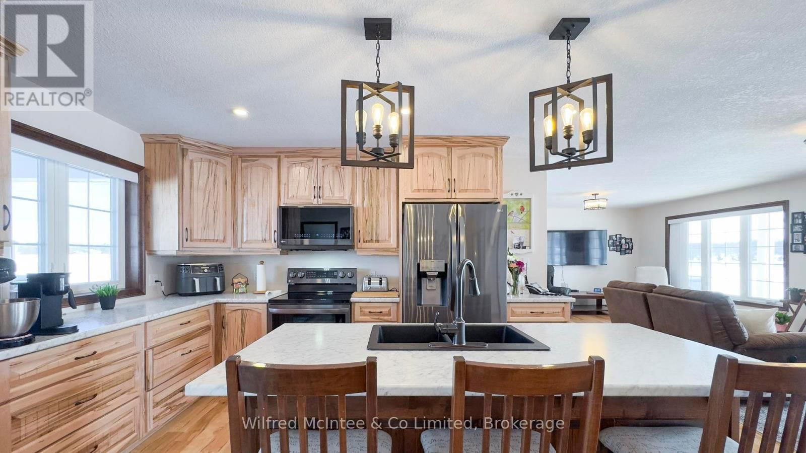 422 HAYES LAKE AVENUE Image 24
