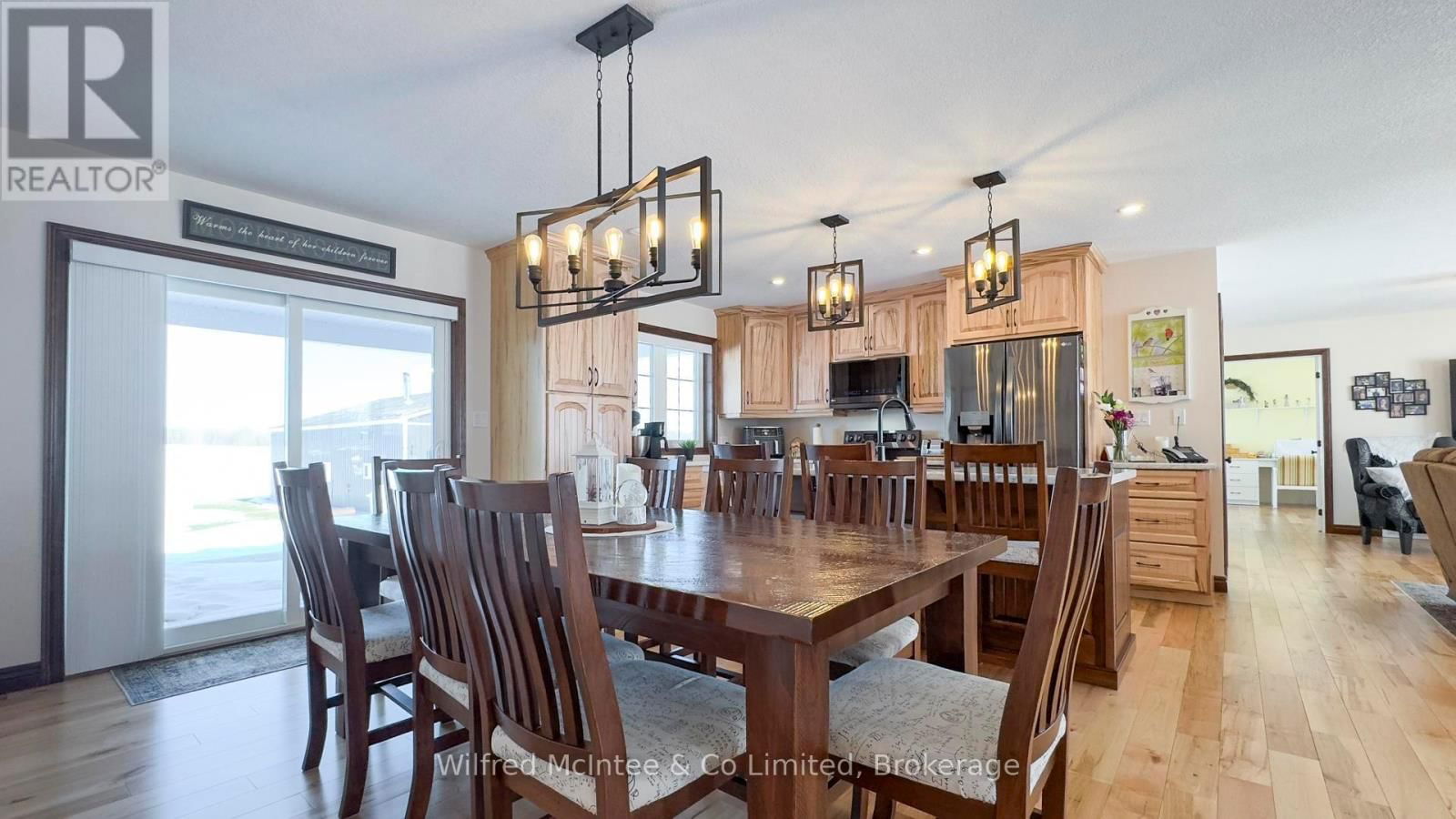 422 HAYES LAKE AVENUE Image 25