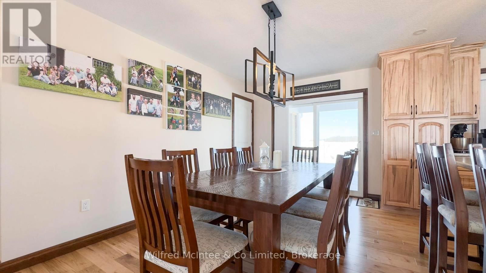 422 HAYES LAKE AVENUE Image 26