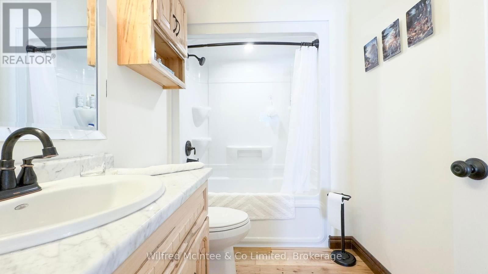 422 HAYES LAKE AVENUE Image 29
