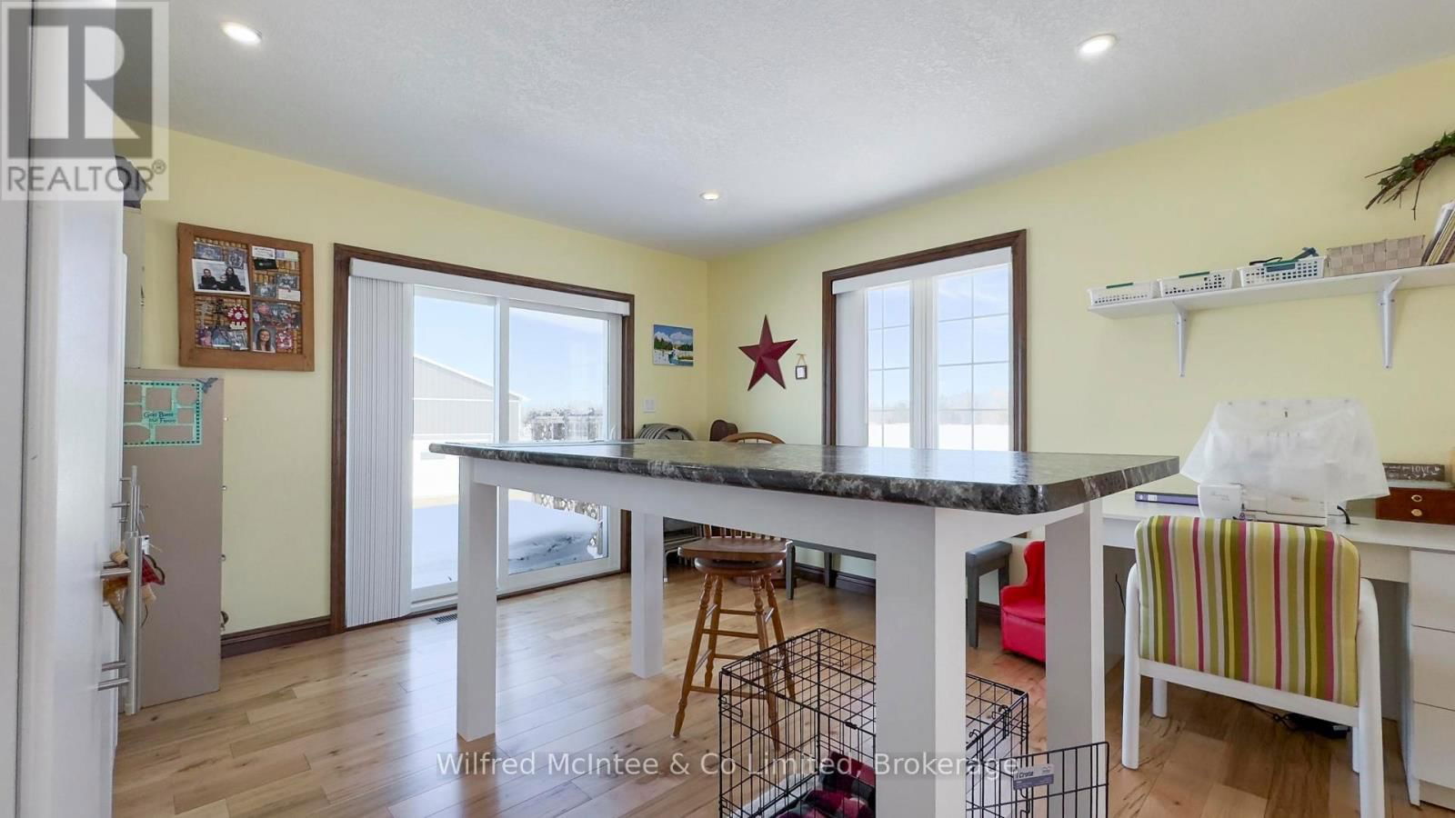 422 HAYES LAKE AVENUE Image 40