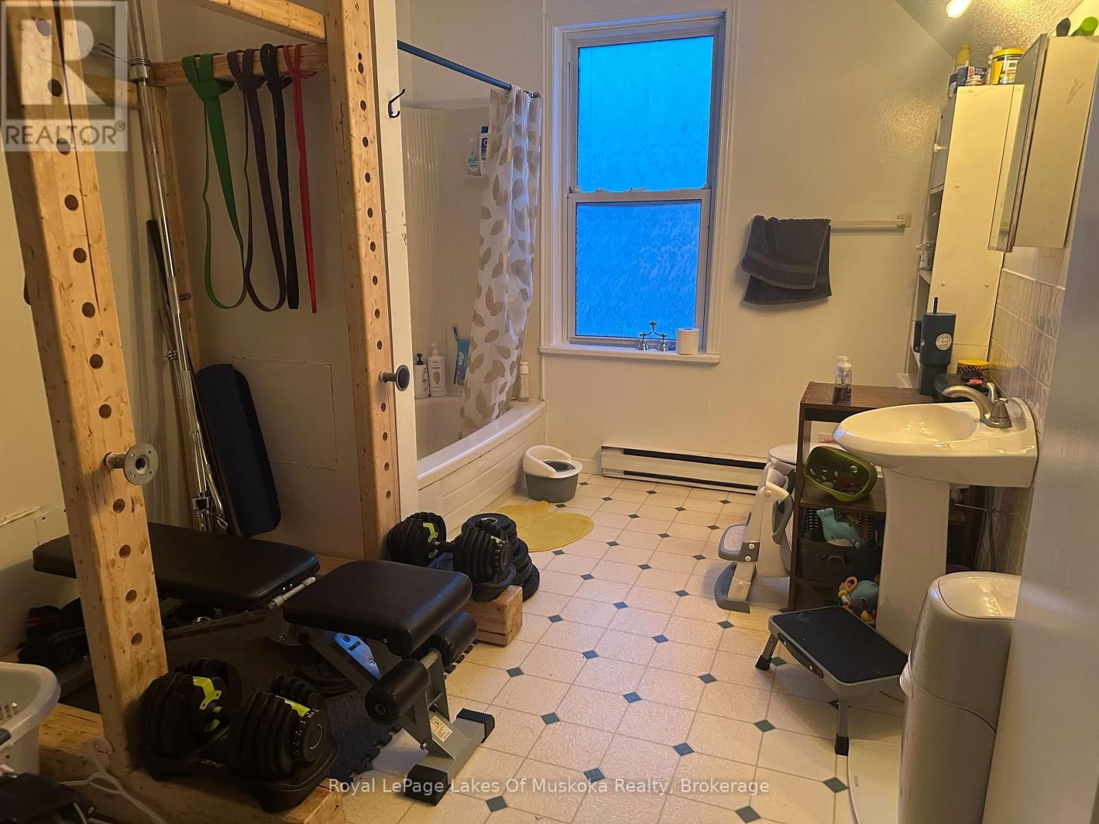 120 ONTARIO STREET Image 11
