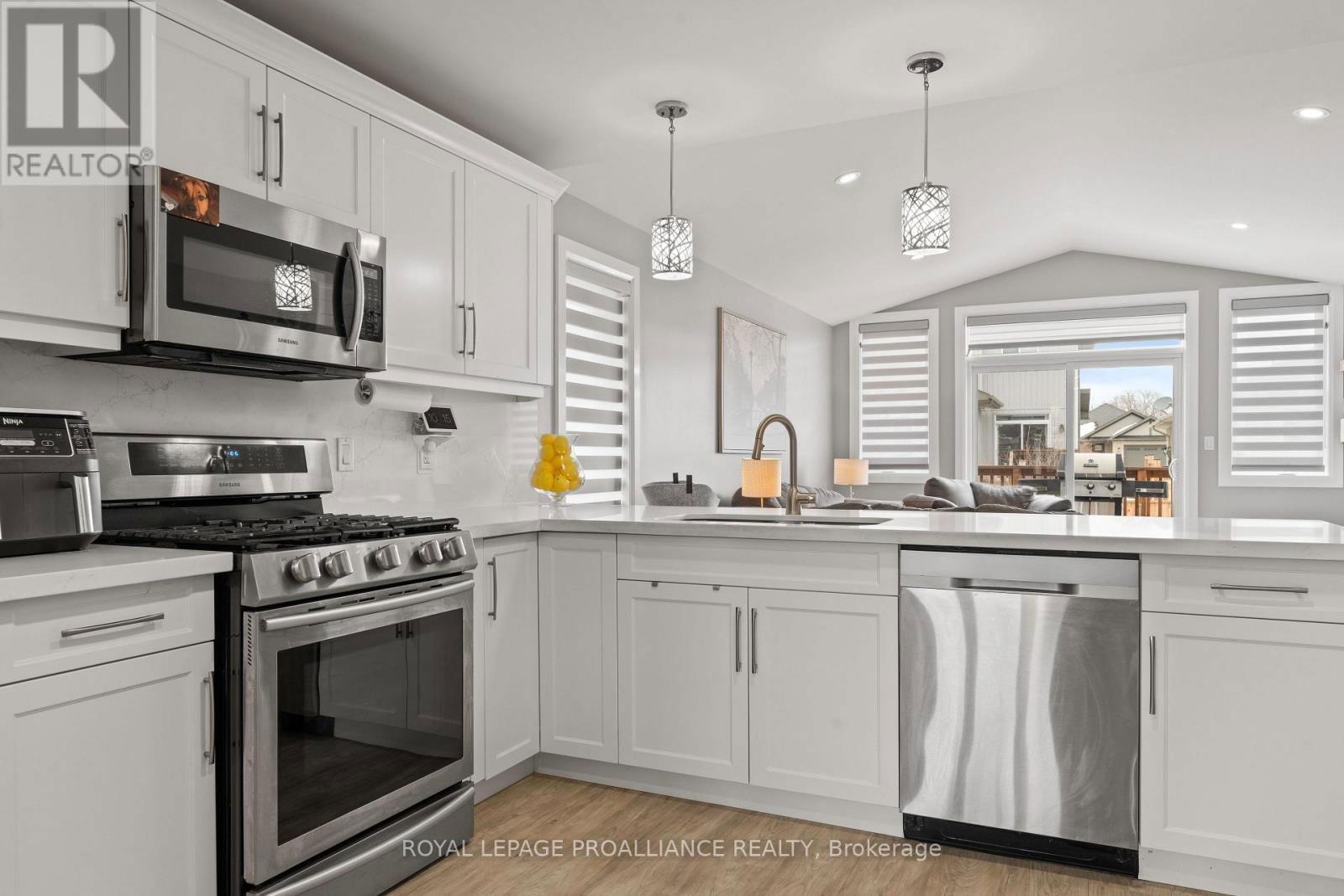 90 ALDERSGATE DRIVE Image 12