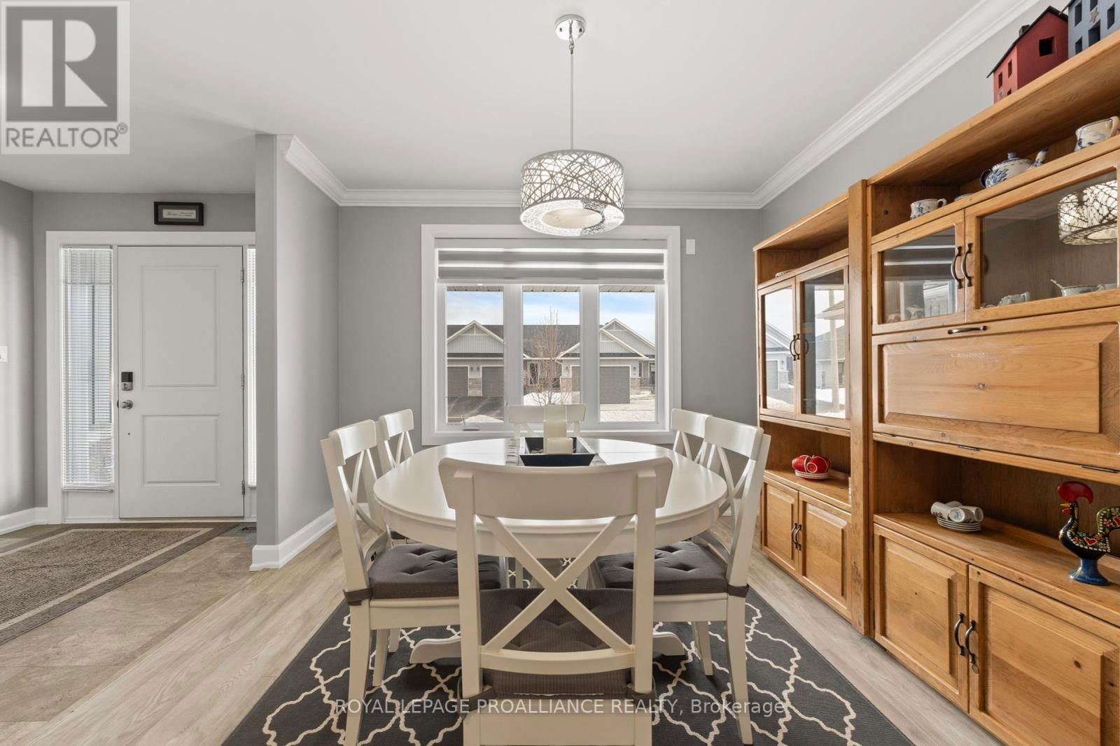 90 ALDERSGATE DRIVE Image 4