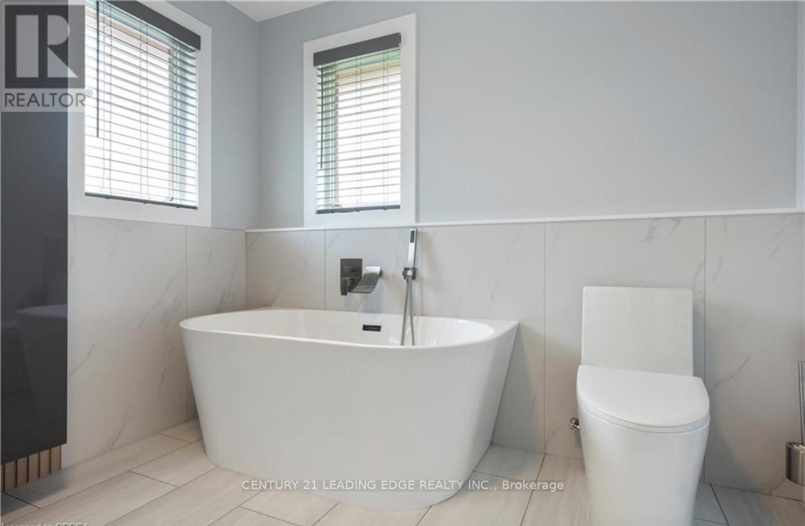 57 PARKVIEW DRIVE Image 14