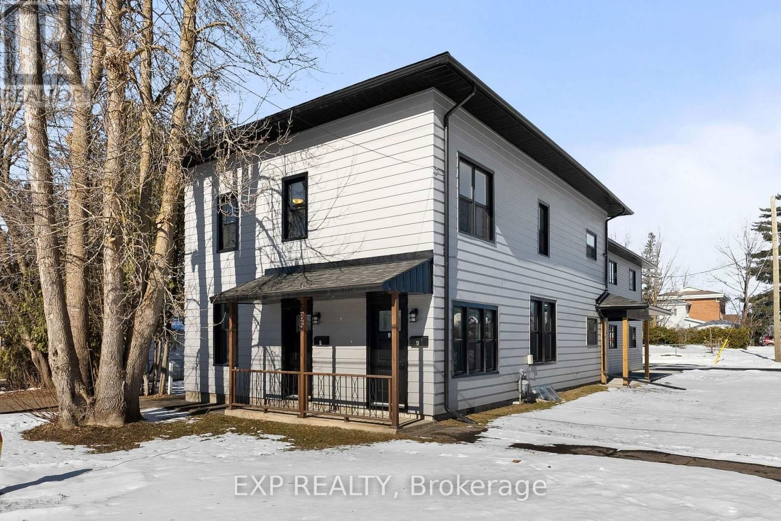 585 PERTH STREET Image 1