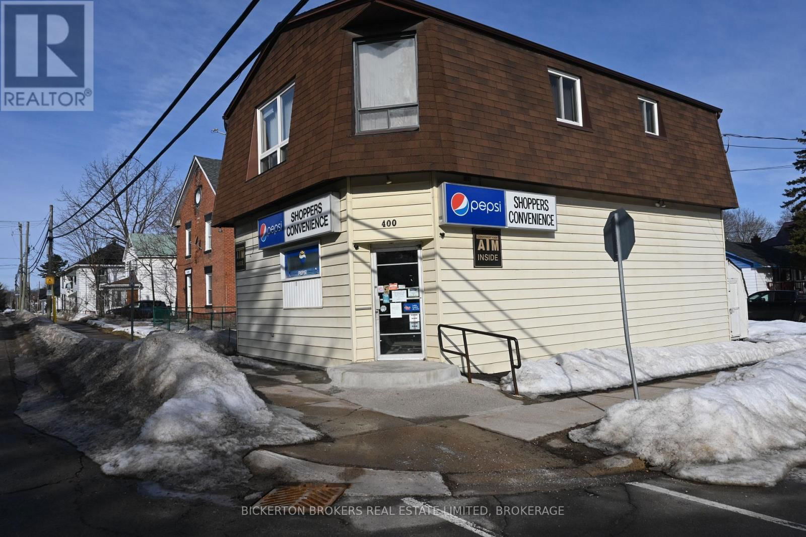 400 KING STREET WEST Image 1