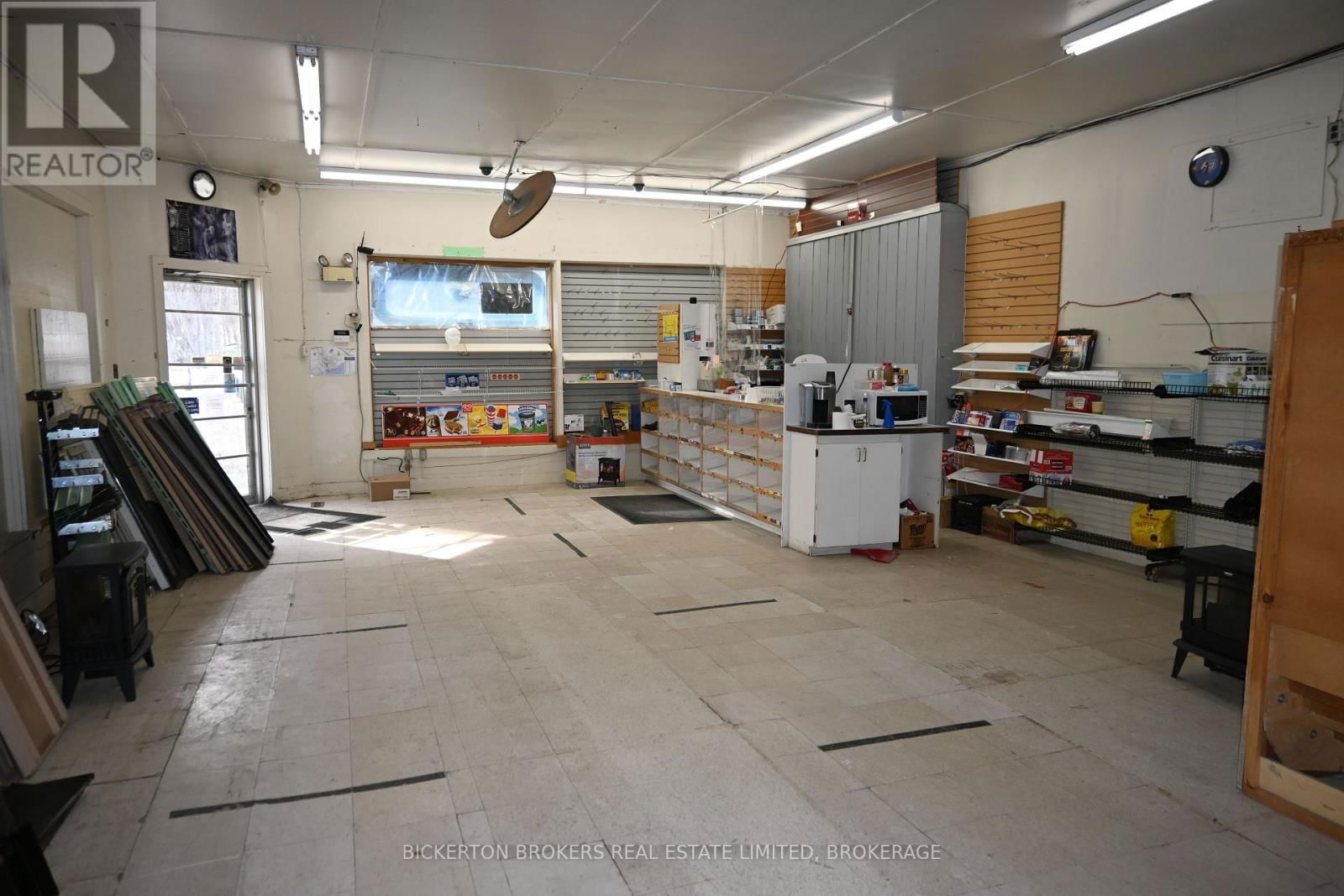 400 KING STREET WEST Image 20
