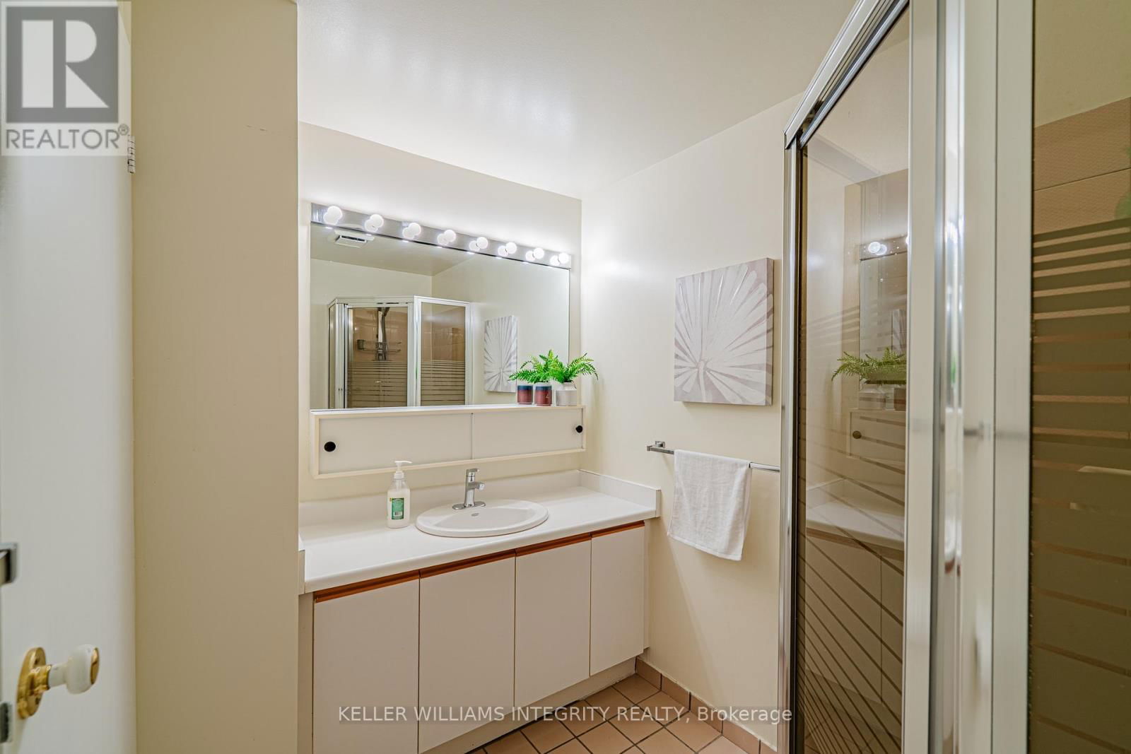 1001 - 960 TERON ROAD Image 34