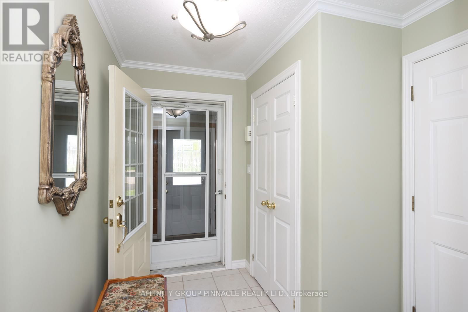 5 SUSAN COURT Image 10