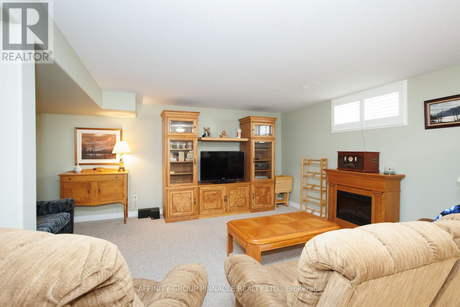 5 SUSAN COURT Image 30