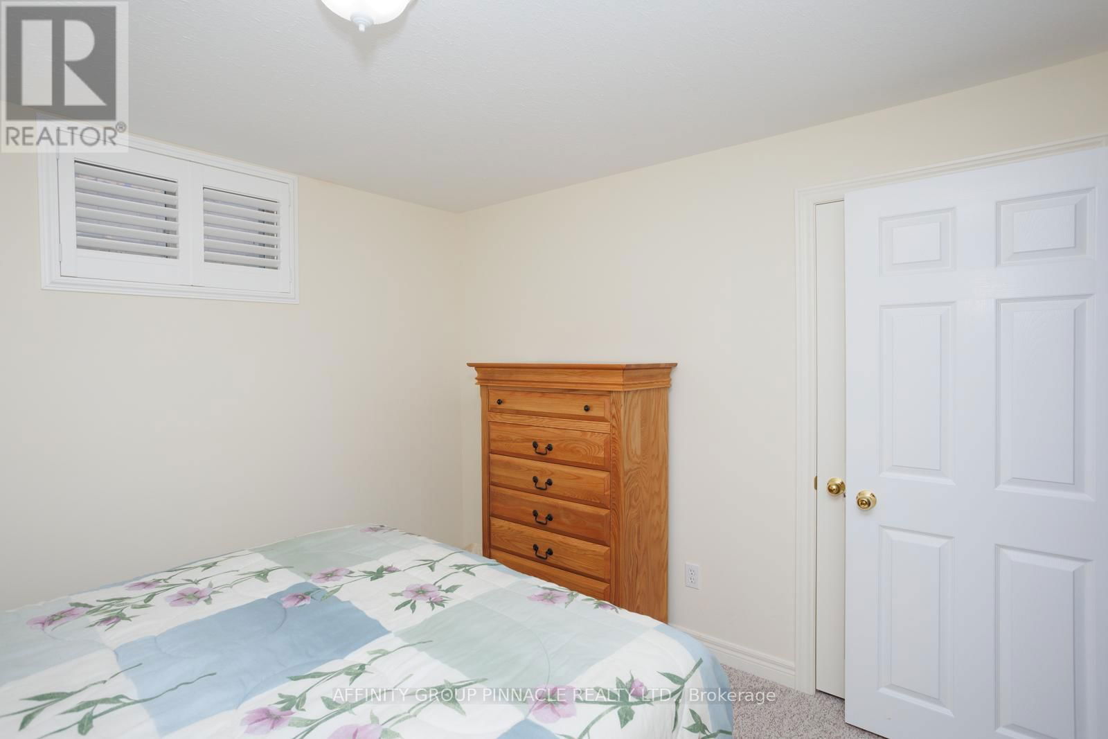 5 SUSAN COURT Image 34