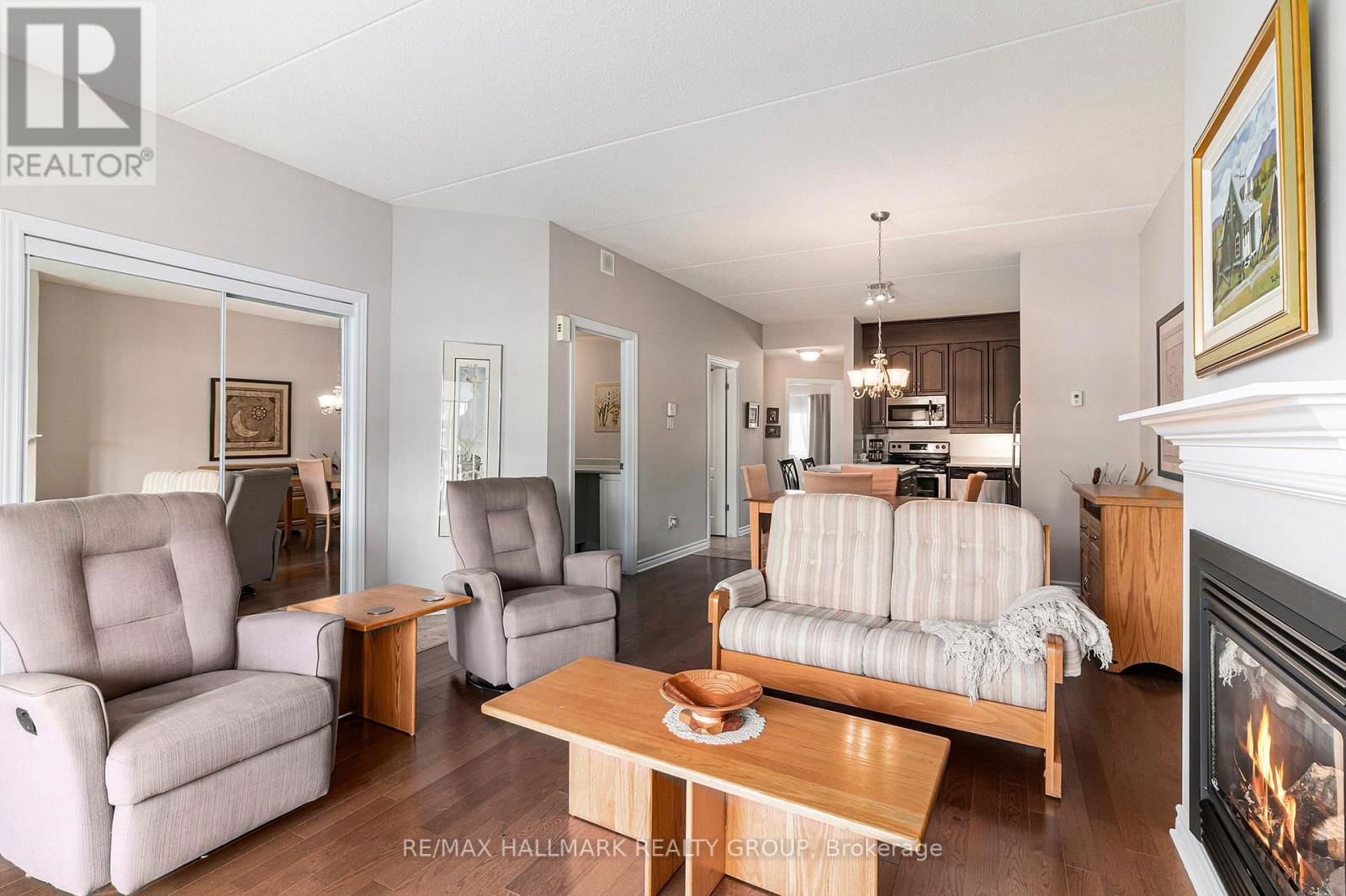 404 - 201 ELIOT DRIVE Image 4