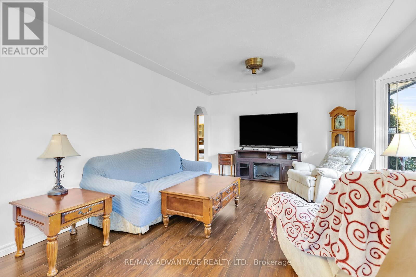 1824 AVALON STREET Image 6
