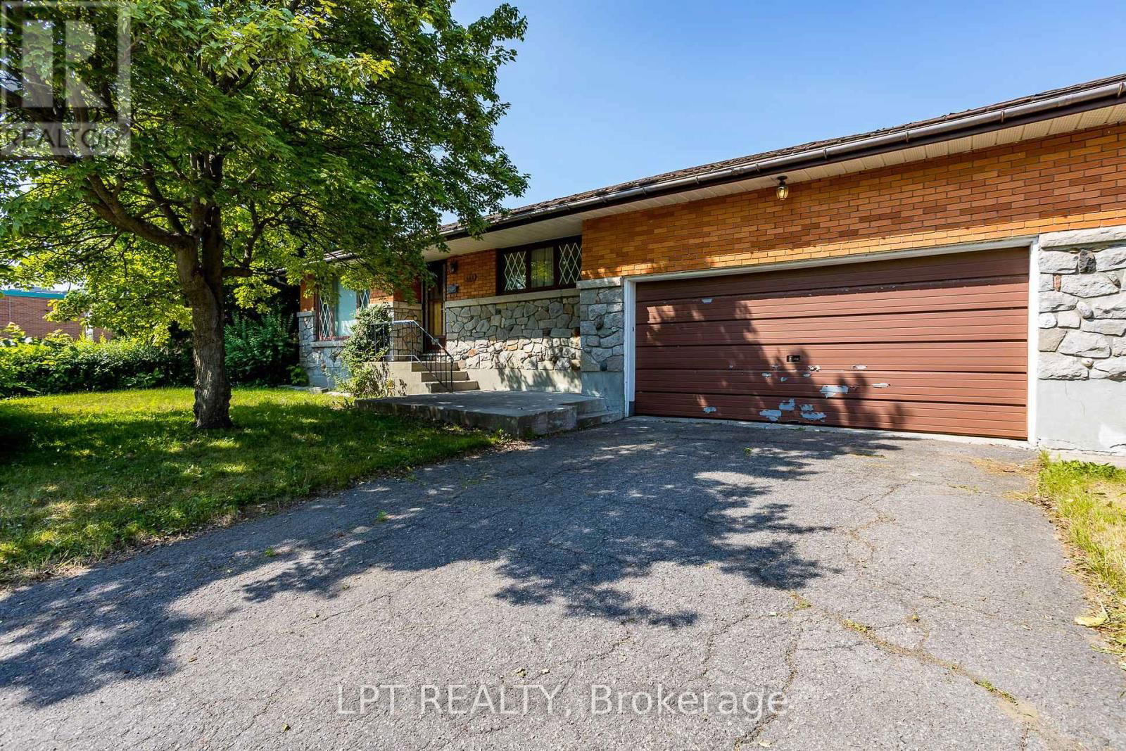 648 PARKVIEW ROAD Image 1