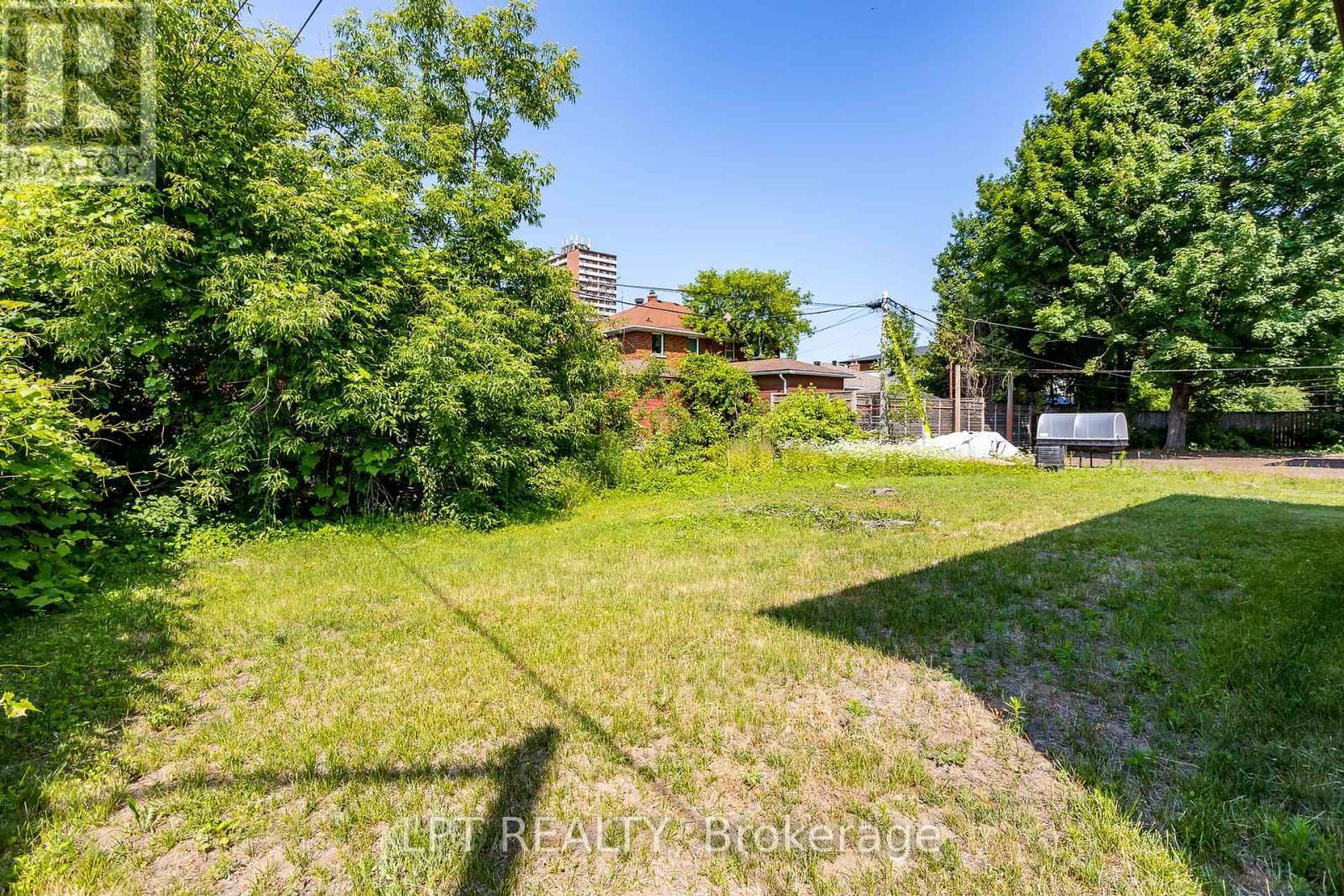 648 PARKVIEW ROAD Image 14