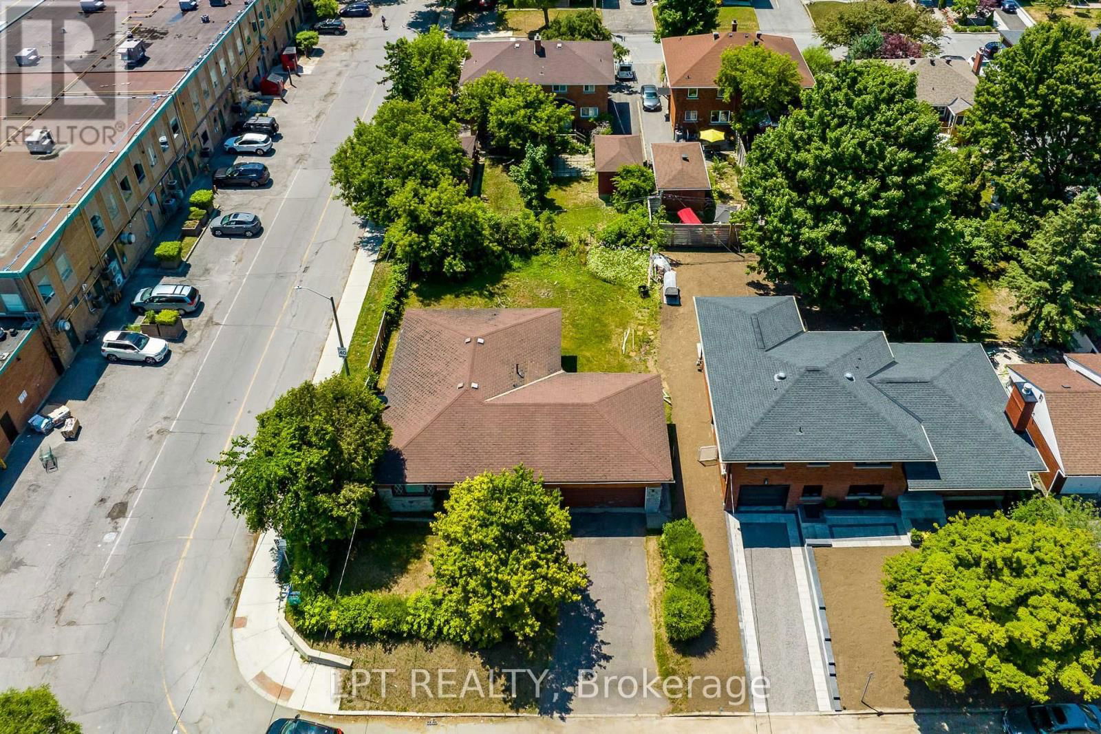 648 PARKVIEW ROAD Image 7