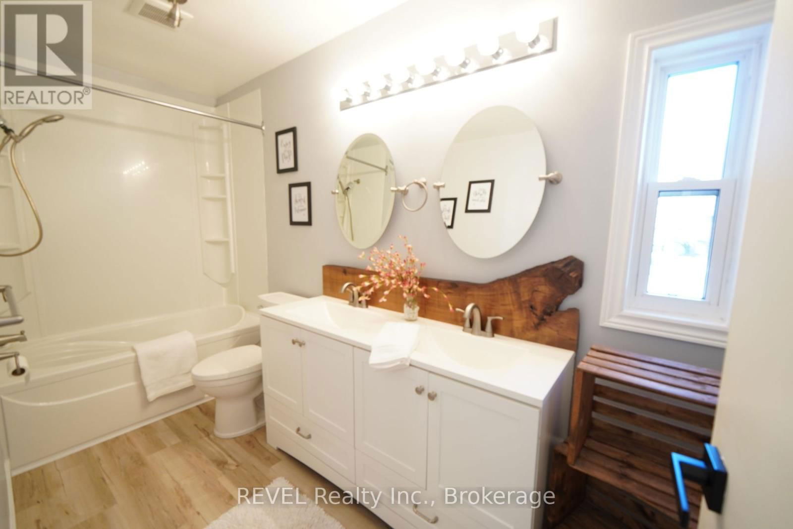74 - 6453 COLBORNE STREET Image 16