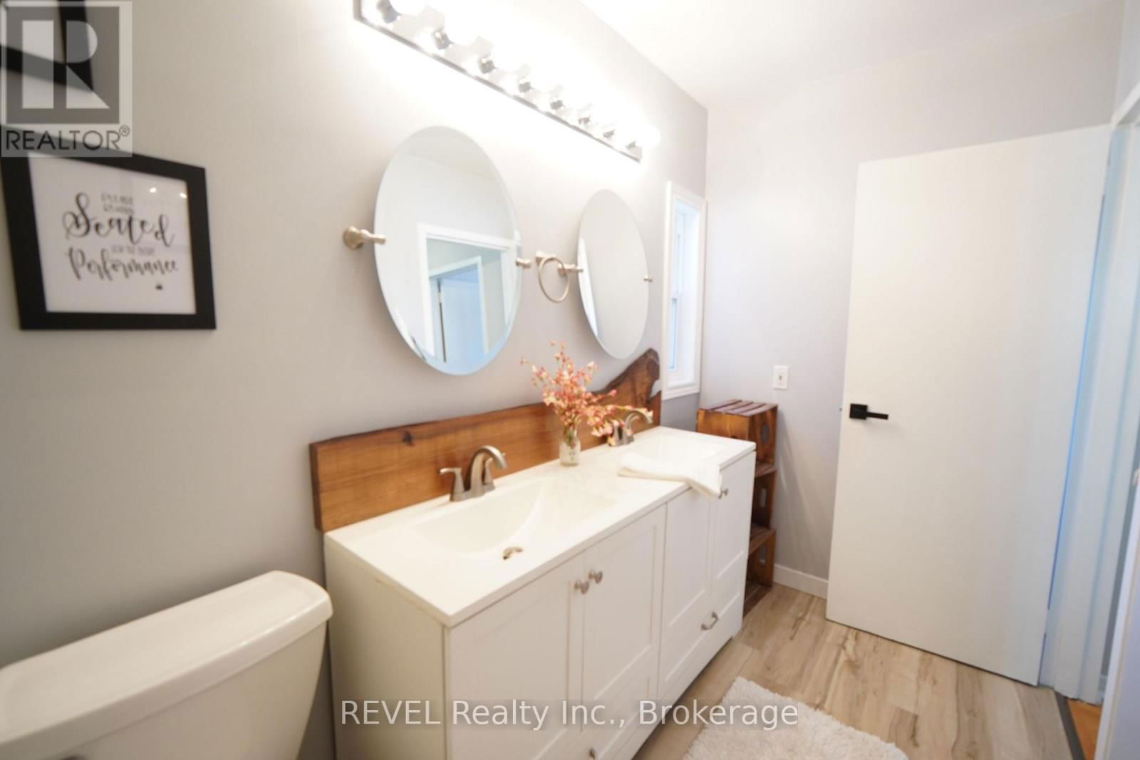74 - 6453 COLBORNE STREET Image 17