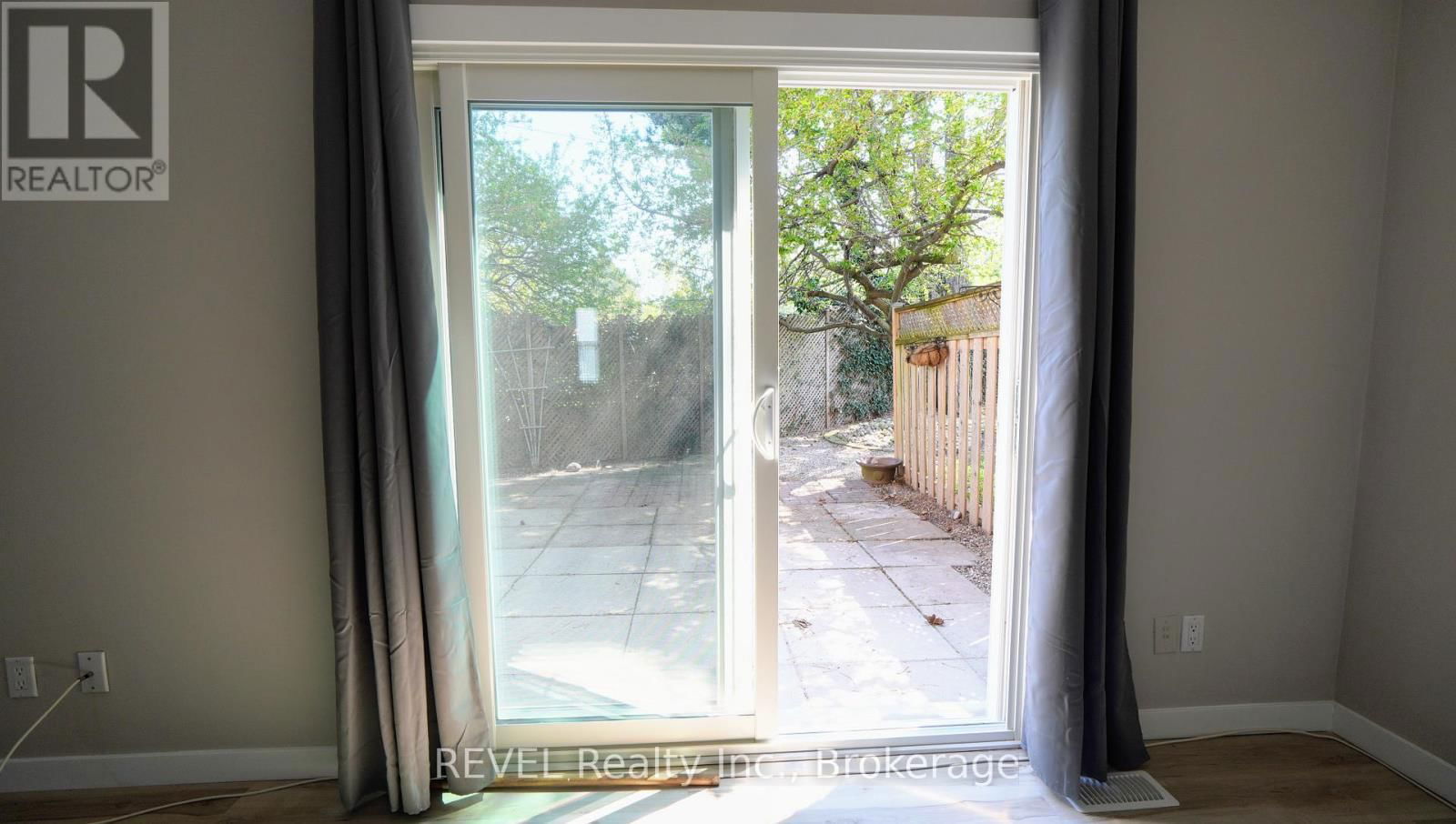 74 - 6453 COLBORNE STREET Image 28