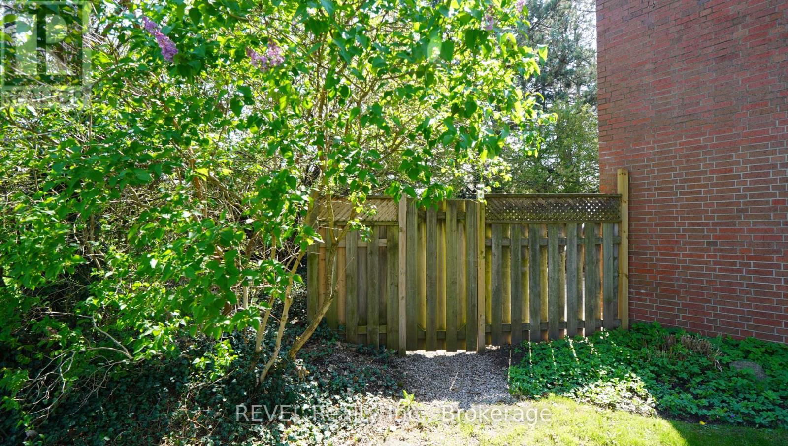 74 - 6453 COLBORNE STREET Image 29