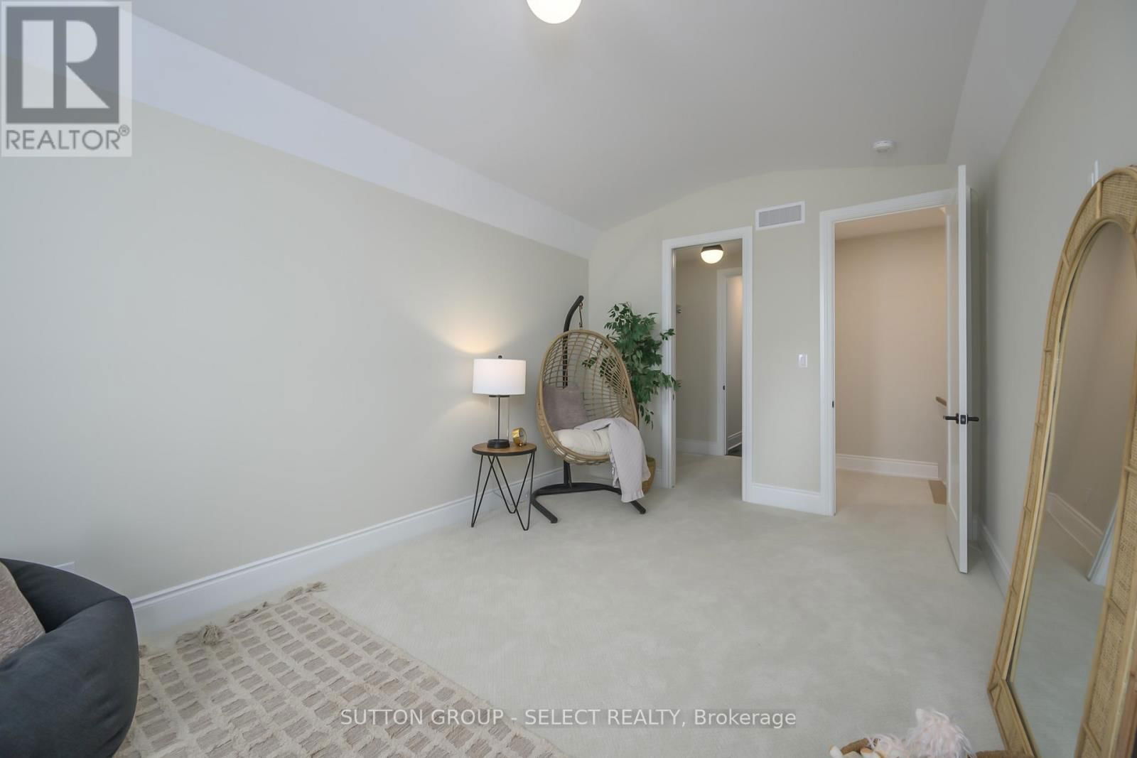 597 CREEKVIEW CHASE Image 36