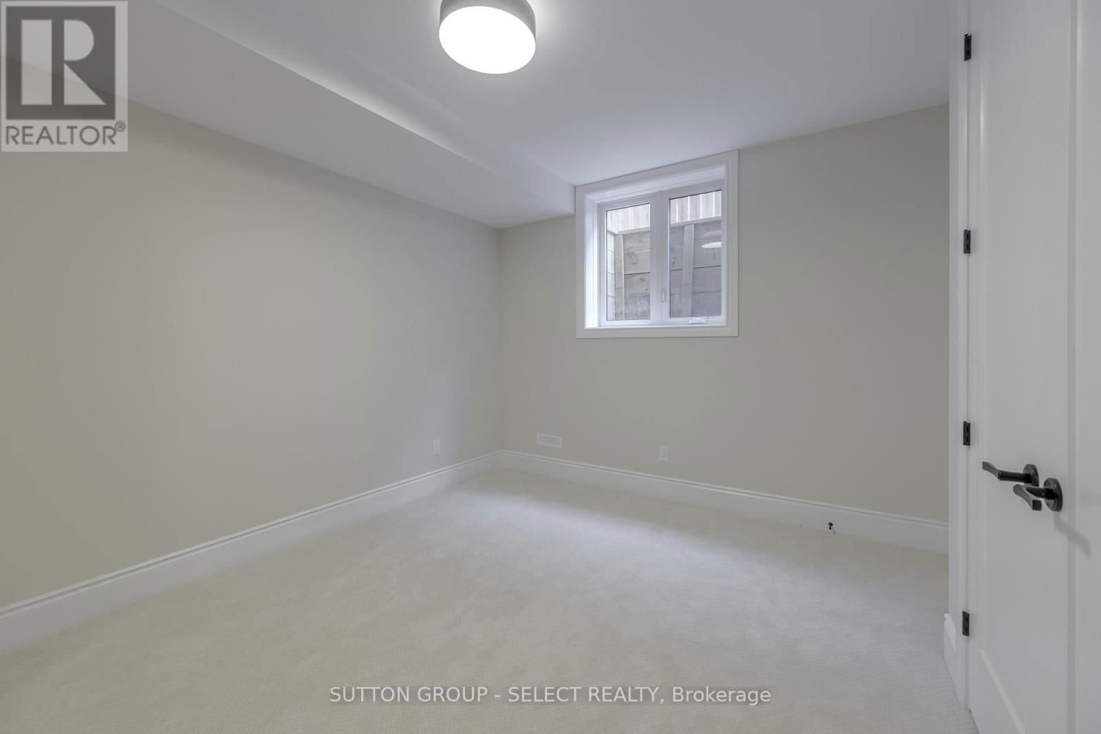 597 CREEKVIEW CHASE Image 39