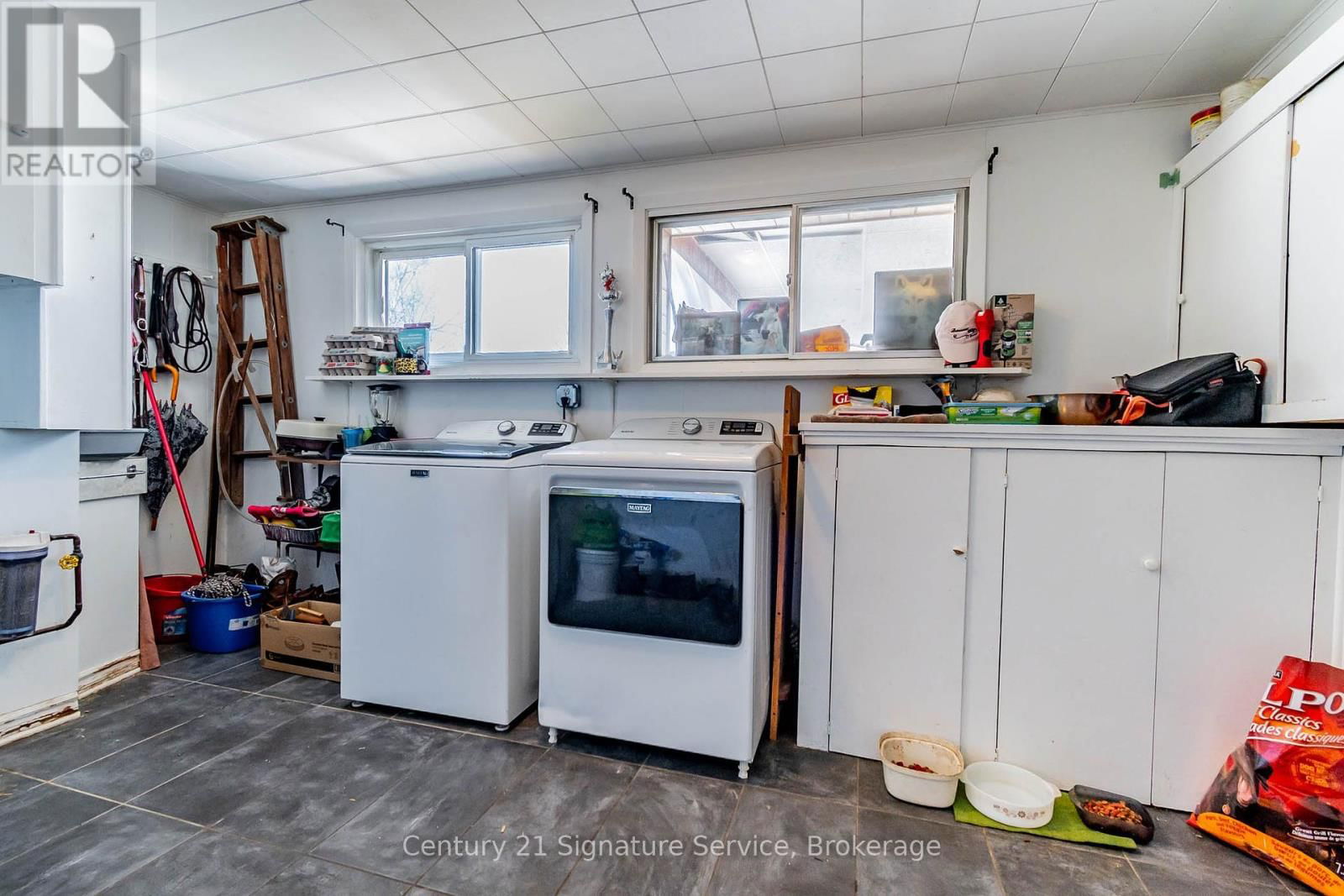 752 EMPIRE ROAD Image 17