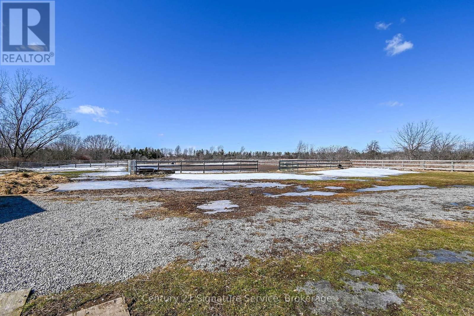 752 EMPIRE ROAD Image 24