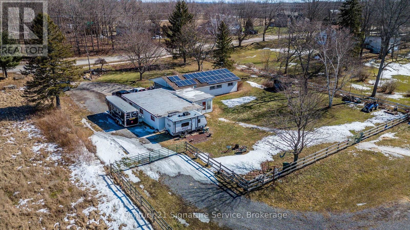 752 EMPIRE ROAD Image 32