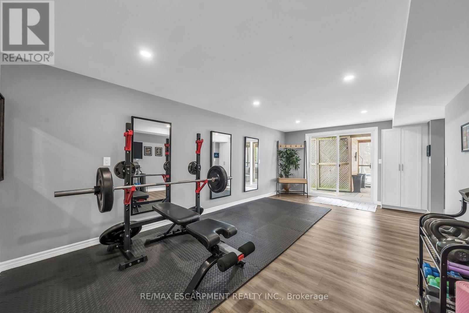 92 CELTIC DRIVE Image 22