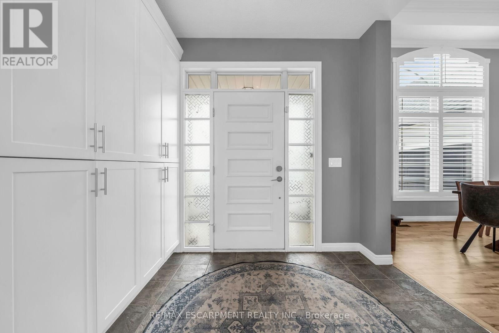 92 CELTIC DRIVE Image 3