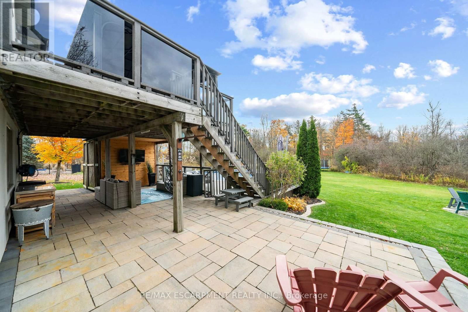 92 CELTIC DRIVE Image 35