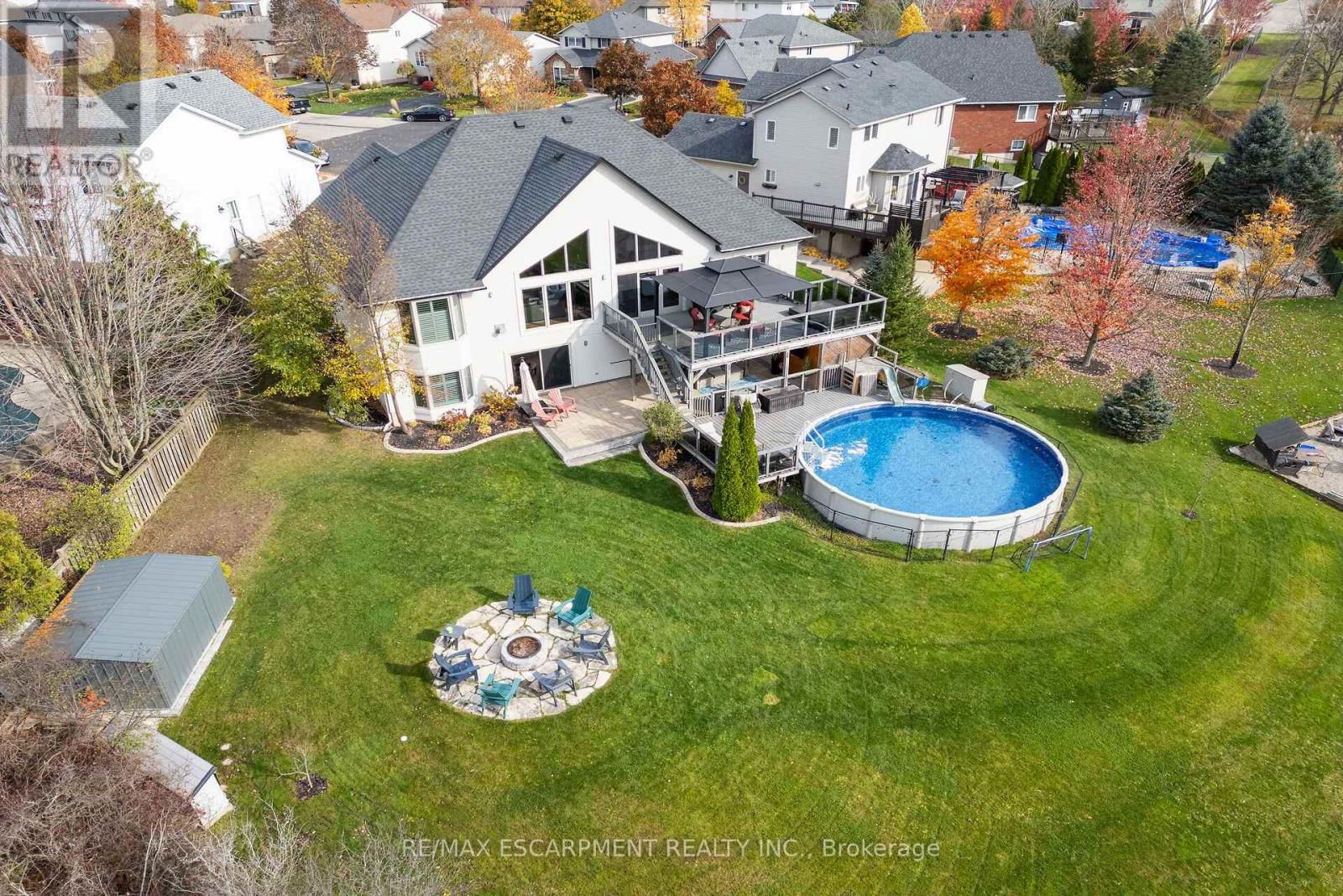92 CELTIC DRIVE Image 42