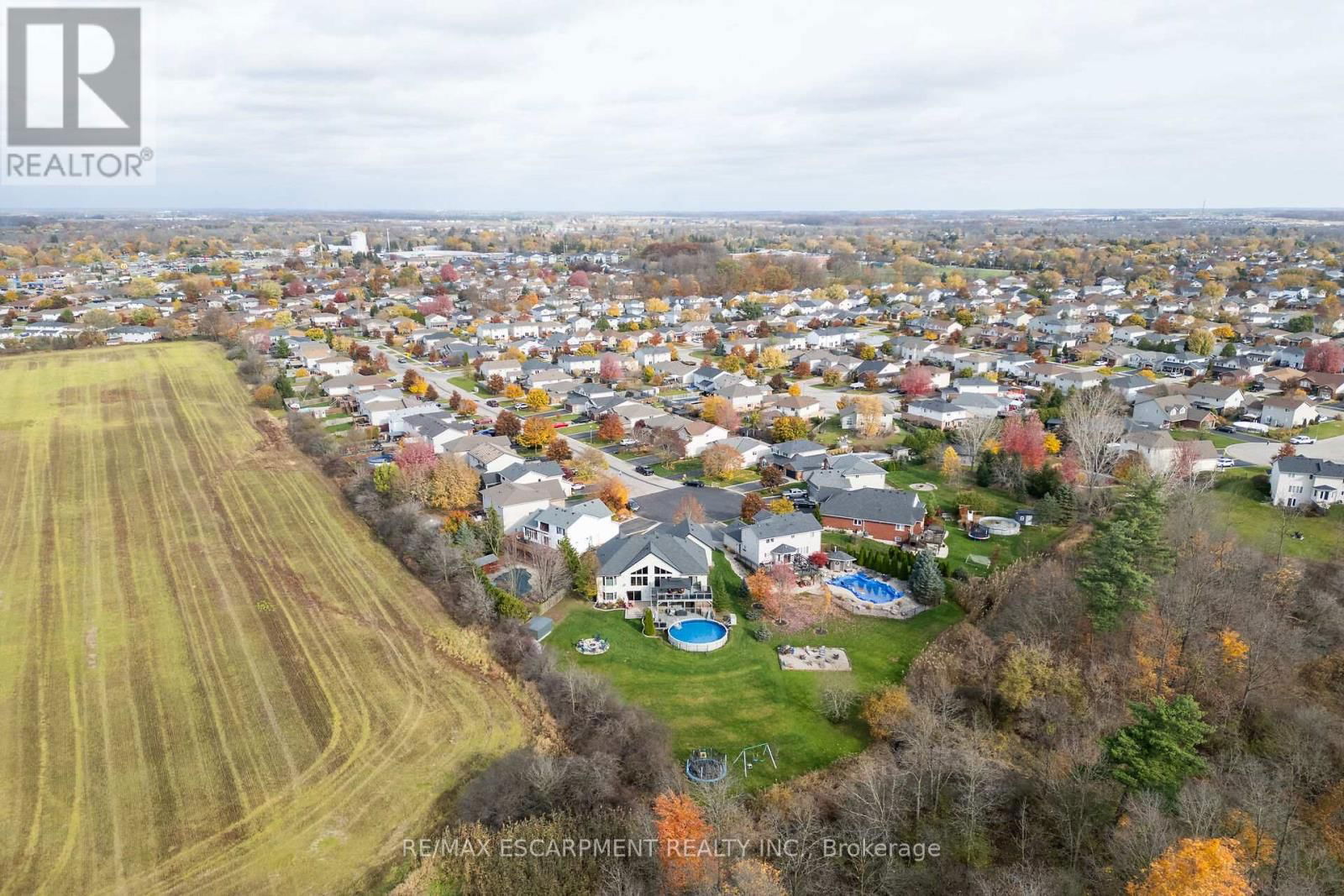 92 CELTIC DRIVE Image 47