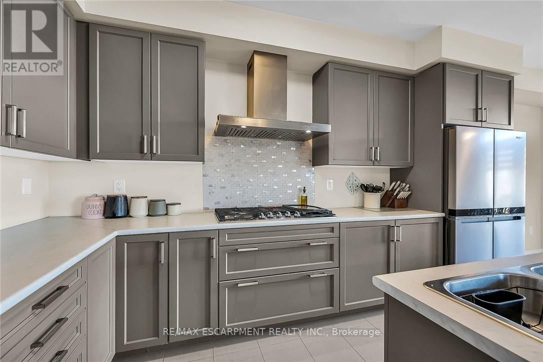 14 OAKTREE DRIVE Image 10