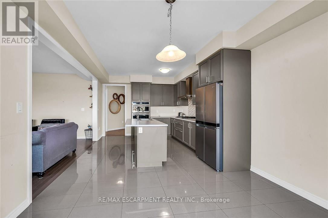 14 OAKTREE DRIVE Image 15