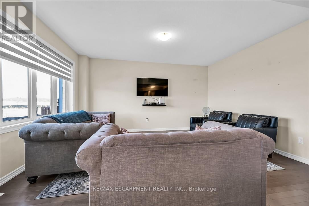 14 OAKTREE DRIVE Image 16