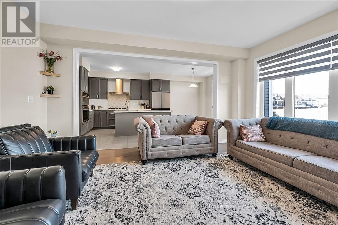 14 OAKTREE DRIVE Image 18