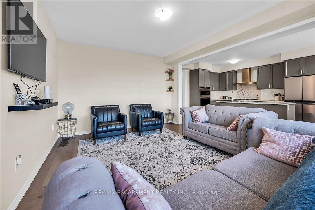 14 OAKTREE DRIVE Image 19