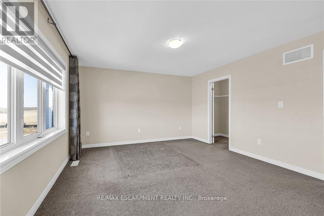 14 OAKTREE DRIVE Image 21
