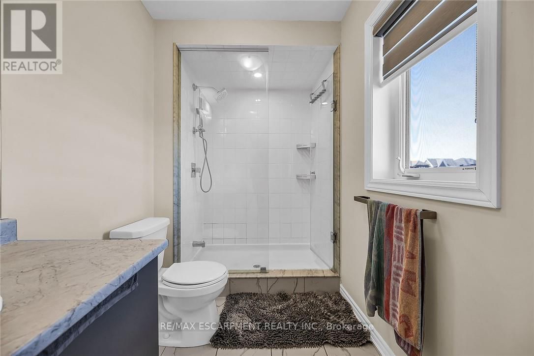 14 OAKTREE DRIVE Image 24