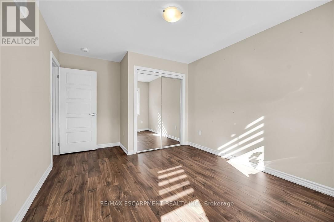 14 OAKTREE DRIVE Image 27