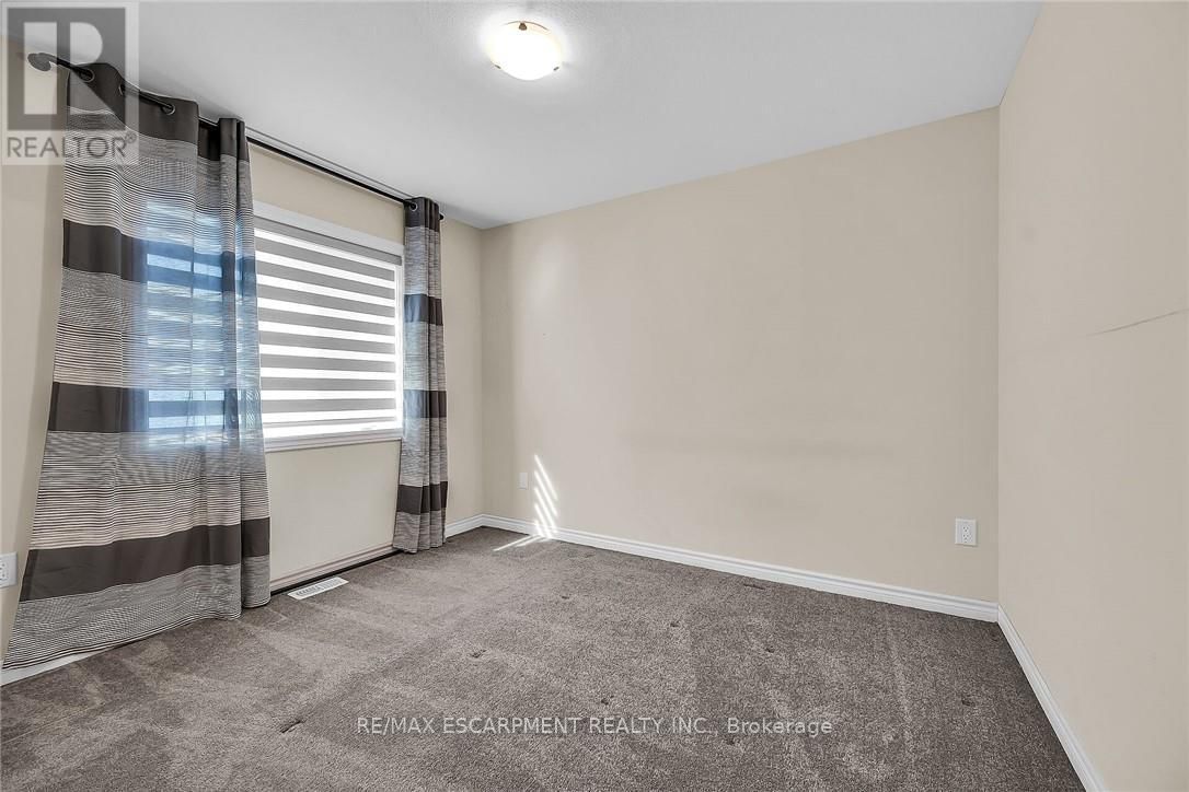 14 OAKTREE DRIVE Image 28